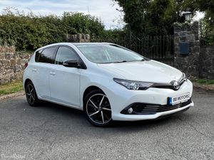 Toyota Auris 1.2 petrol 5Dr Luna Sport - Image 3
