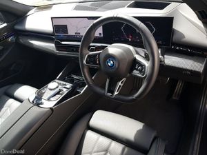 BMW 5-Series 530e M Sport - Image 4