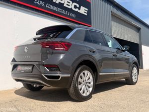 Volkswagen T-Roc 1.5 TSI Sun-Roof  2020 - Image 4