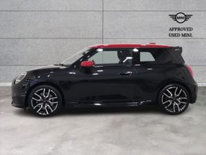 Mini Cooper Cooper SE - Image 4
