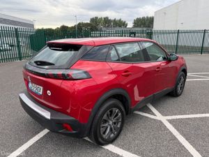 Peugeot 2008 FULL EV , ACTIVE MODEL, 50 KWH , 136 - Image 3