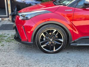 Toyota C-HR GR Sport 1.8 Hybrid Automatic 2021 - Image 3