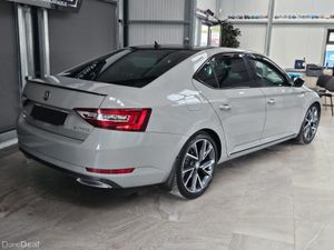19 SKODA SUPERB SPORTLINE 2.0 DIESEL 190 BHP - Image 3