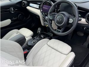 Mini Cooper Cooper Classic Auto - Image 4