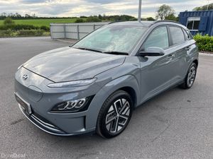 2022 (222) Hyundai Kona Ultimate  150kW 64kWh - Image 4
