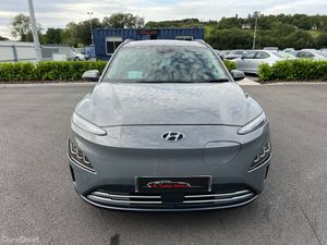 2022 (222) Hyundai Kona Ultimate  150kW 64kWh - Image 3