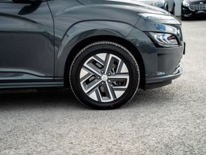Hyundai KONA PREMIUM - Image 3