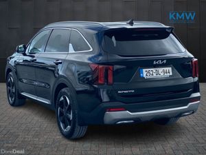 Kia Sorento 2.2 CRDi PE..New Model..Pan Roof - Image 4
