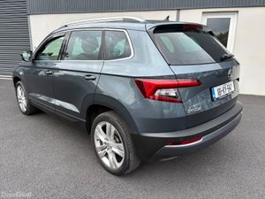181 Skoda Karoq Style 1.6 TDI - Pan Roof - Image 3