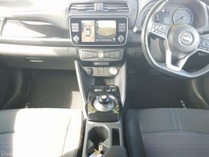 Nissan Leaf Leaf SV Premium 40 kWh - Image 4