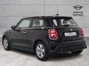 Mini Cooper 3-Door Cooper Classic - Image 3