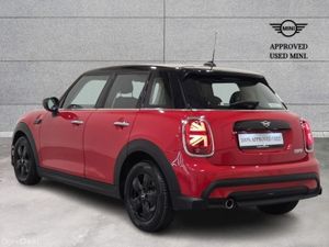 Mini Cooper 5-Door Cooper Classic - Image 2