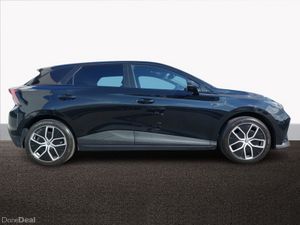 *DEPOSIT TAKEN*MG4 2024 - LR 64kWh - Low Mileage - Image 3