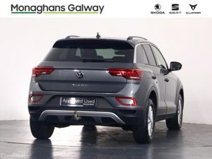 Volkswagen T-Roc LIFE 2.0 TDI MANUAL 6SPEED FWD 11 - Image 4
