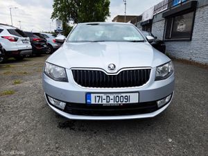 171 SKODA OCTAVIA Low KM Warranty NCT V.Clean - Image 2