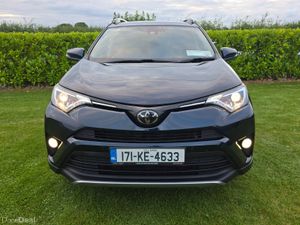 171 Toyota RAV4 D4D 2.0 Diesel 1 Owner - Image 3