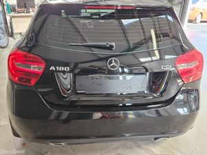 14 MERCEDES-BENZ A CLASS 180 URBAN - Image 4