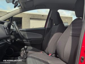 Toyota Yaris 1.0 LUNA 4DR - Image 4