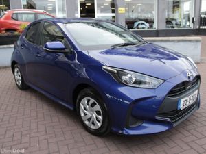 1.0 LUNA EDITION AUTO 5DR HATCHBACK WITH ONLY 93,0 - Image 2