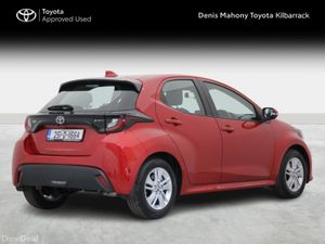 Toyota Yaris Hybrid 115 Luna - Image 2