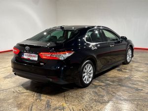 Toyota Camry 2.5 HYBRID AUTOMATIC - FACTORY ALLOYS - Image 4