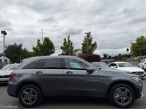 202 Mercedes-Benz GLC 300E Hybrid *Low Kils* - Image 4