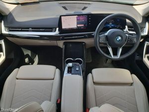 BMW iX1 eDrive20 xLine - Image 4