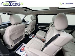 Mercedes-Benz V-Class 220D LWB AMG-LINE AVANTGARDE - Image 4