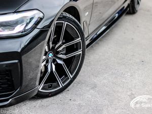 2022 BMW 5 SERIES LCI AUTO - Image 2