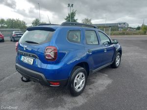 Dacia Duster ESSENTIAL BLUE DCI 115 4X2 5DR - Image 4