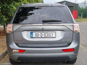 2015 MITSUBISHI OUTLANDER AUTOMATIC hybrid - Image 2