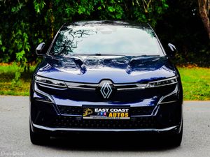 Renault Megane E-Tech 2023 - Image 4