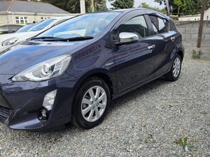 Toyota aqua 2015 - Image 4