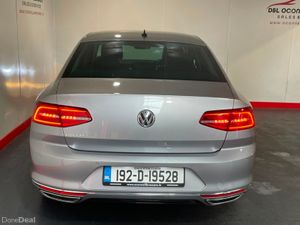 Volkswagen Passat HIGHLINE 2.0 TDI MANUAL 6SPEED F - Image 2