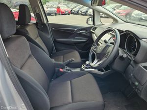 2017 Honda Fit 1.5 Auto 31k Km only - Image 4