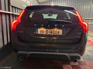 2019 Volvo V60 D2 (120hp) R-Design  Manual - Image 2