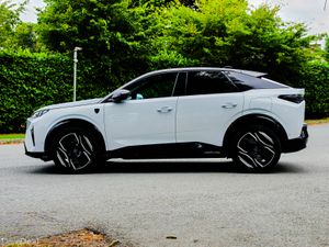 2024 Peugeot E3008 GT Electric EV - Image 4