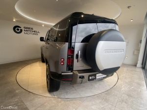 Land Rover Defender 3.0 D300 X-Dynamic HSE 110 5dr - Image 3