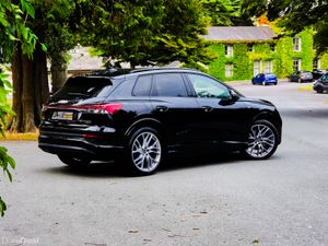 Audi Q4 e-tron 2022 S line Quatro MASSIVE SPEC - Image 3