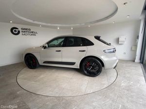 Porsche Macan GTS 5dr PDK - Image 2