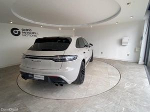 Porsche Macan GTS 5dr PDK - Image 4