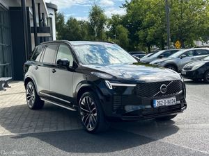 Volvo XC90 XC90 T8 ULTRA Dark AWD PHEV--Front Seat - Image 3