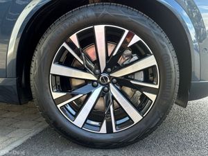 Volvo XC90 0.95% PCP on this car T8 Plus Bright AW - Image 4