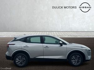 Nissan Qashqai 1.3 PET MILD HYBRID SV - Image 3