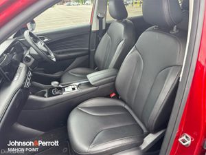 MG HS EXCLUSIVE TOP SPEC PLUG IN HYBRID - Image 4
