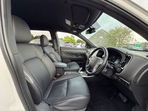 Plug-in Hybrid - Top Spec - UK version - Image 2