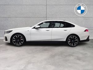 BMW 5-Series 550e xDrive M Sport Pro Saloon - Image 4