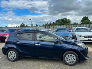 Toyota Aqua S STYLE BLACK AUTOMATIC HYBRID - Image 4