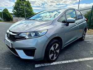 2017 HONDA FIT 1.5 HYBRID AUTO HIGH SPEC - Image 4