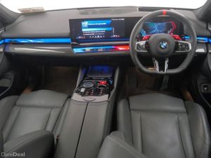 BMW M5 Saloon - Image 4